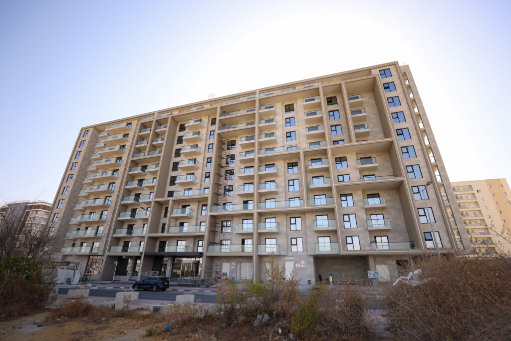 City Avenue B – Shares – 16-C
